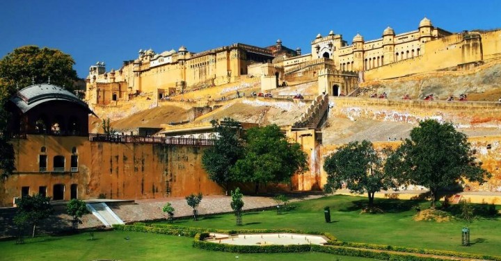 Top 11 Best Places to Visit in Jaipur 2021