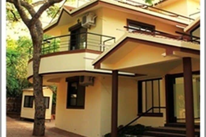A Luxury Bungalow with 8 Bedrooms in Mahabaleshwar