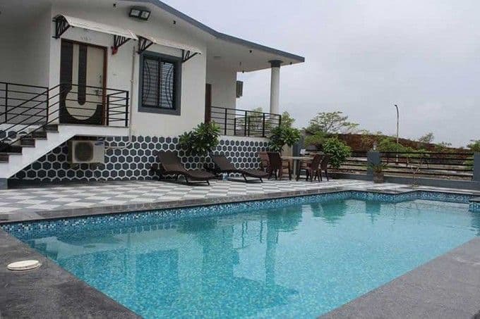 A 5BHK Villa with a Swimming Pool in Igatpuri